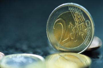 A two euro coin © EU