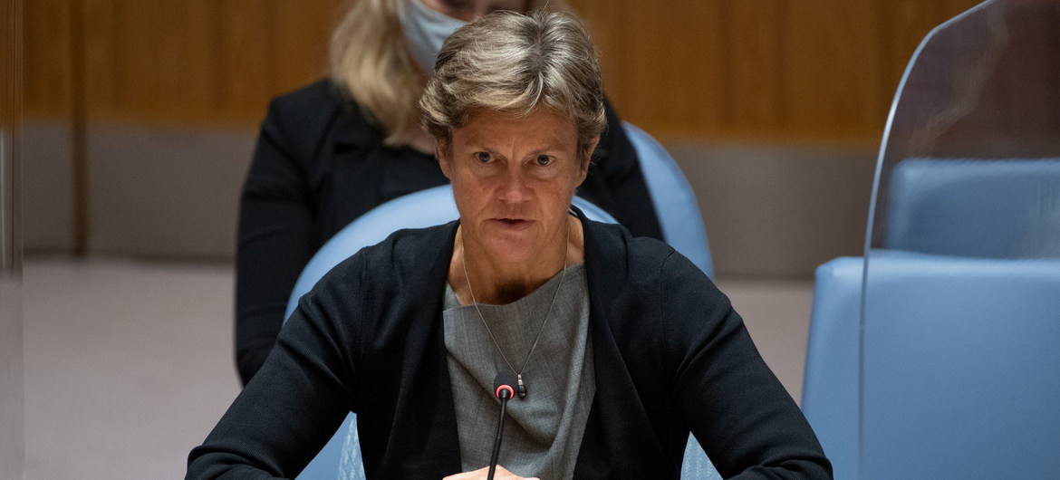 Ambassador Barbara Woodward of the United Kingdom addresses the Security Council meeting on the situation in Afghanistan.