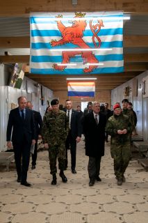 François Bausch and General Steve Thull during the visit of the enhanced Forward Presence (eFP) Battlegroup in Lithuania