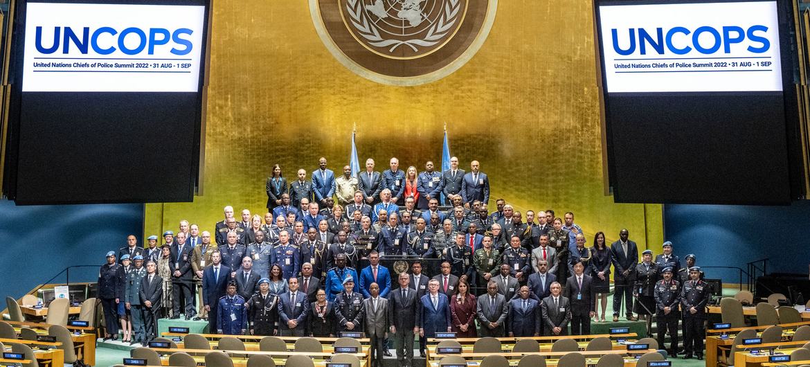 A group photo of participants in the third United Nations Chiefs of Police Summit (UNCOPS).