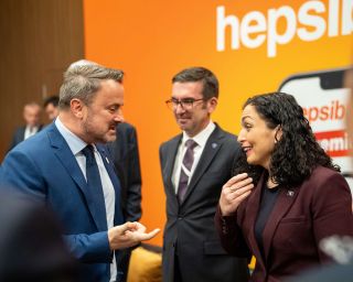 (fr. l. to r.) Xavier Bettel, Minister for Foreign Affairs and Foreign Trade and Minister for Cooperation and Humanitarian Affairs; Vjosa Osmani-Sadriu, President, Republic of Kosovo