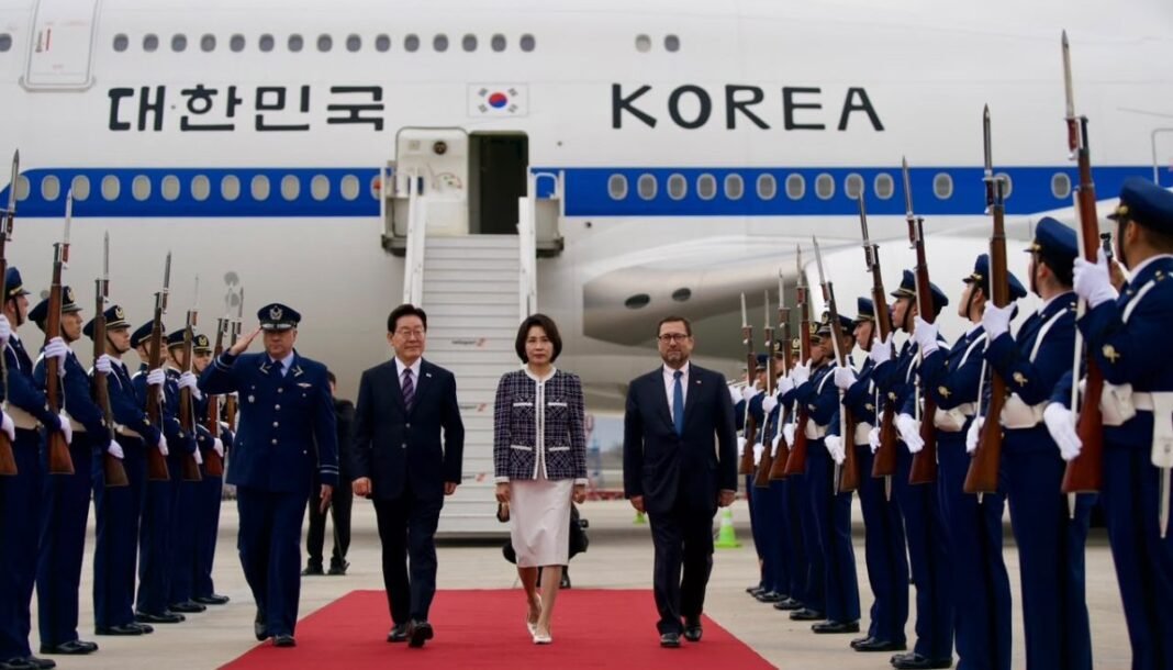 Korean President Visits Chile to Discuss Human Rights Plan Korean President Visits Chile to Discuss Human Rights Plan