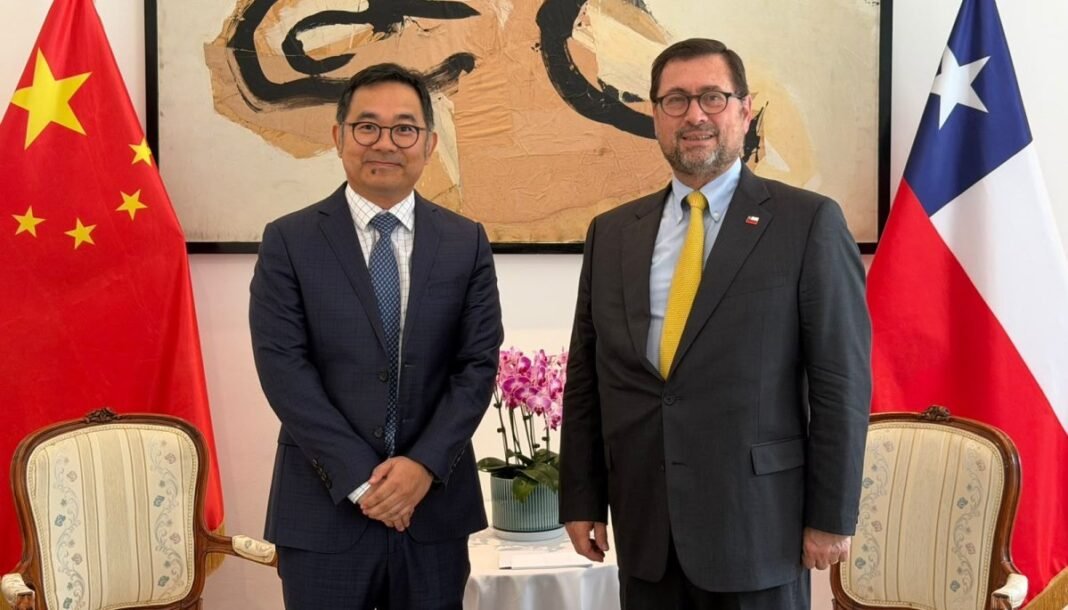 Chilean Minister Meets Sinovac VP – Signaling Strategic Health Alliance