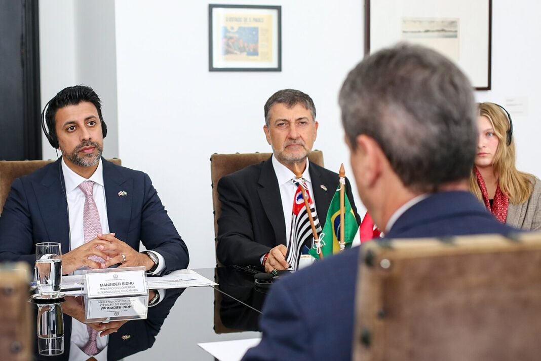 Minister Sidhu Meets with Vietnam’s Minister of Industry and Trade Minister Sidhu Meets with Vietnam’s Minister of Industry and Trade