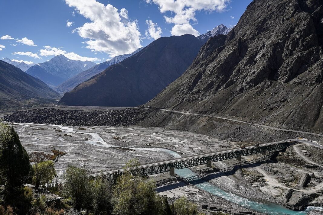 India Sends Tunnel Rescue Team to Nepal Floods India Sends Tunnel Rescue Team to Nepal Floods
