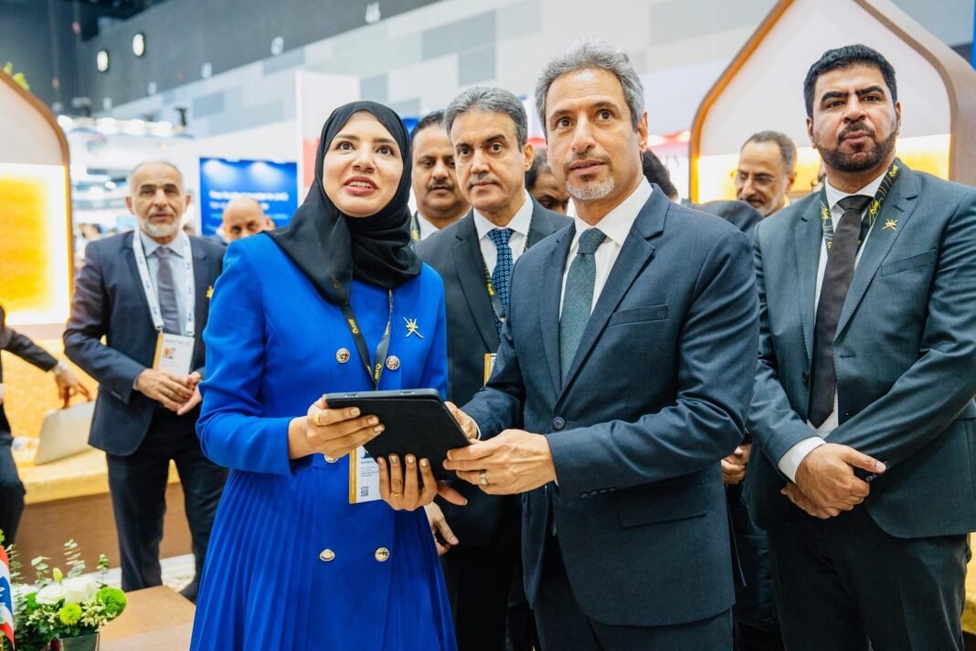 Engineer Salim Al Aufi Inaugurates Oman Energy Pavilion