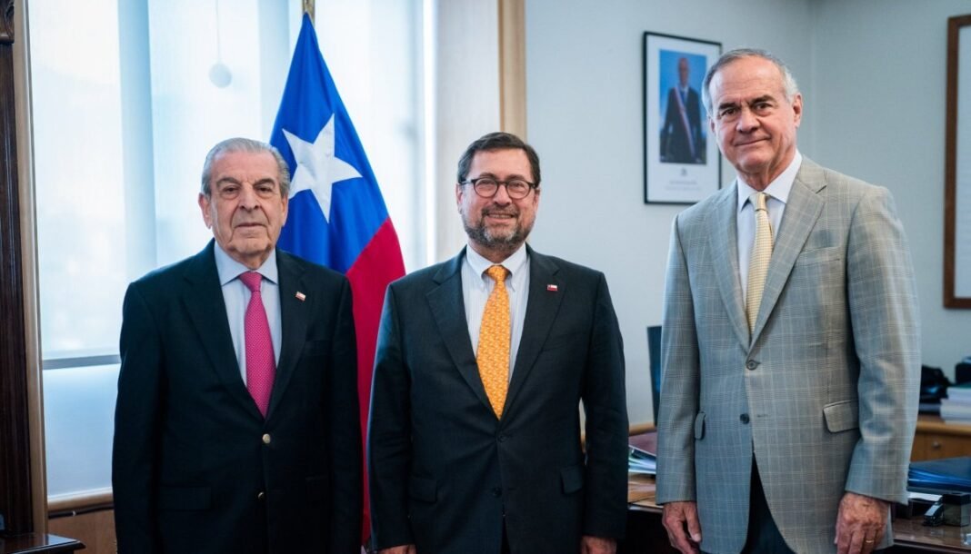 Pérez Mackenna Meets Frei to Discuss Global Strategy Pérez Mackenna Meets Frei to Discuss Global Strategy