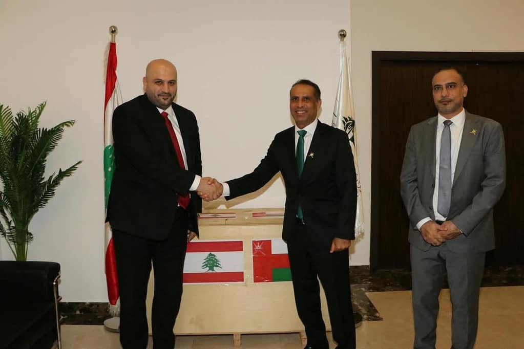 Oman Delivers Medical Devices to Lebanon Oman Delivers Medical Devices to Lebanon