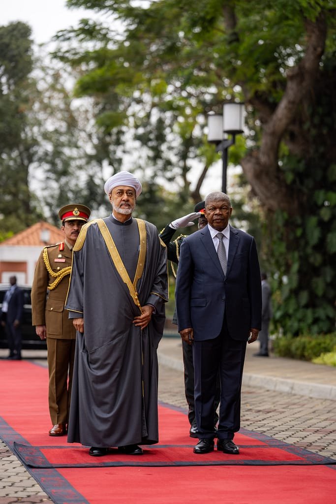 Sultan Haitham Receives Angola’s President in Luanda Sultan Haitham Receives Angola’s President in Luanda