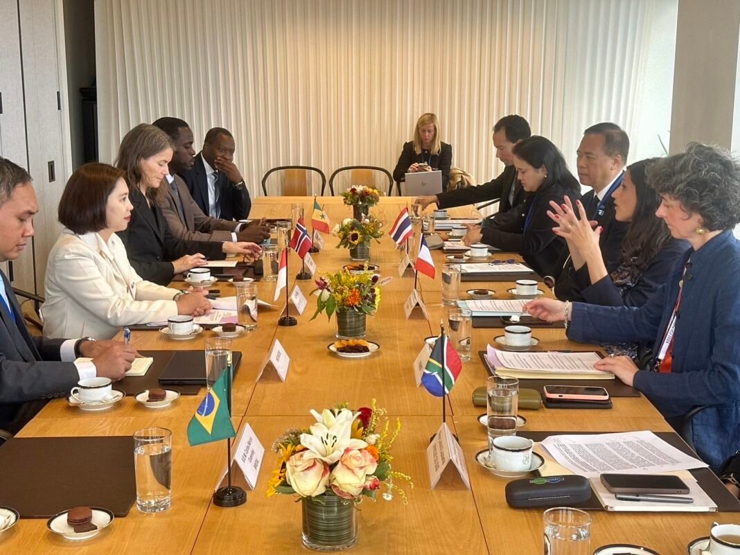 Thai Vice Minister Attends FPGH Meeting in France Thai Vice Minister Attends FPGH Meeting in France