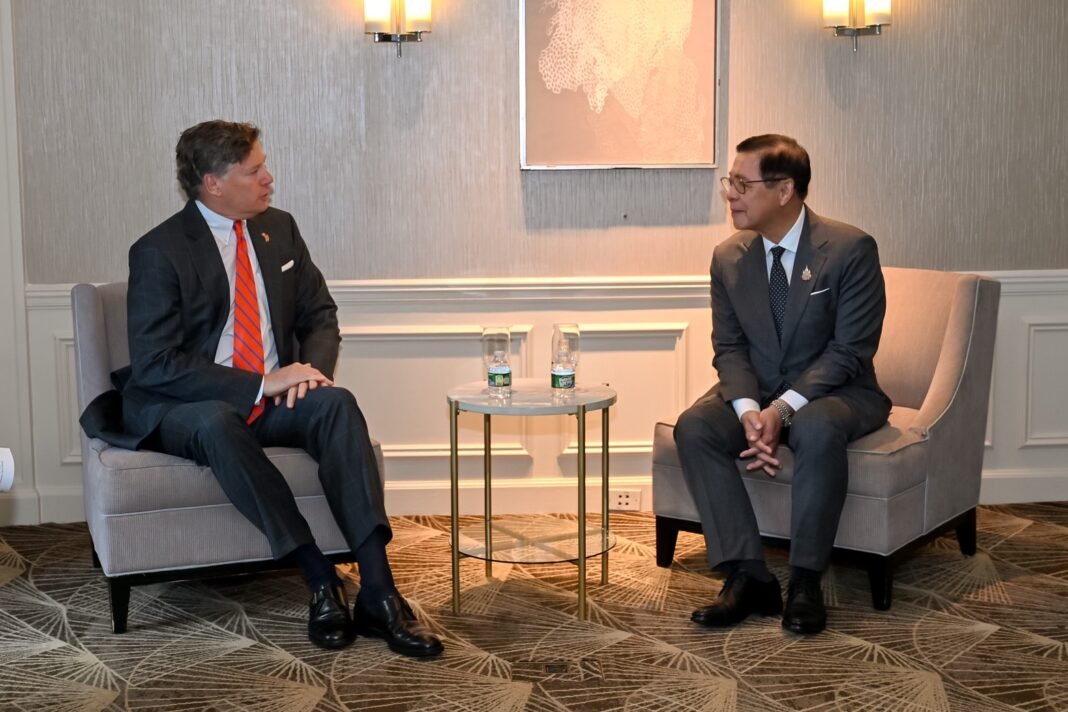 Thai Minister Meets U.S. Deputy Secretary at UNGA Thai Minister Meets U.S. Deputy Secretary at UNGA