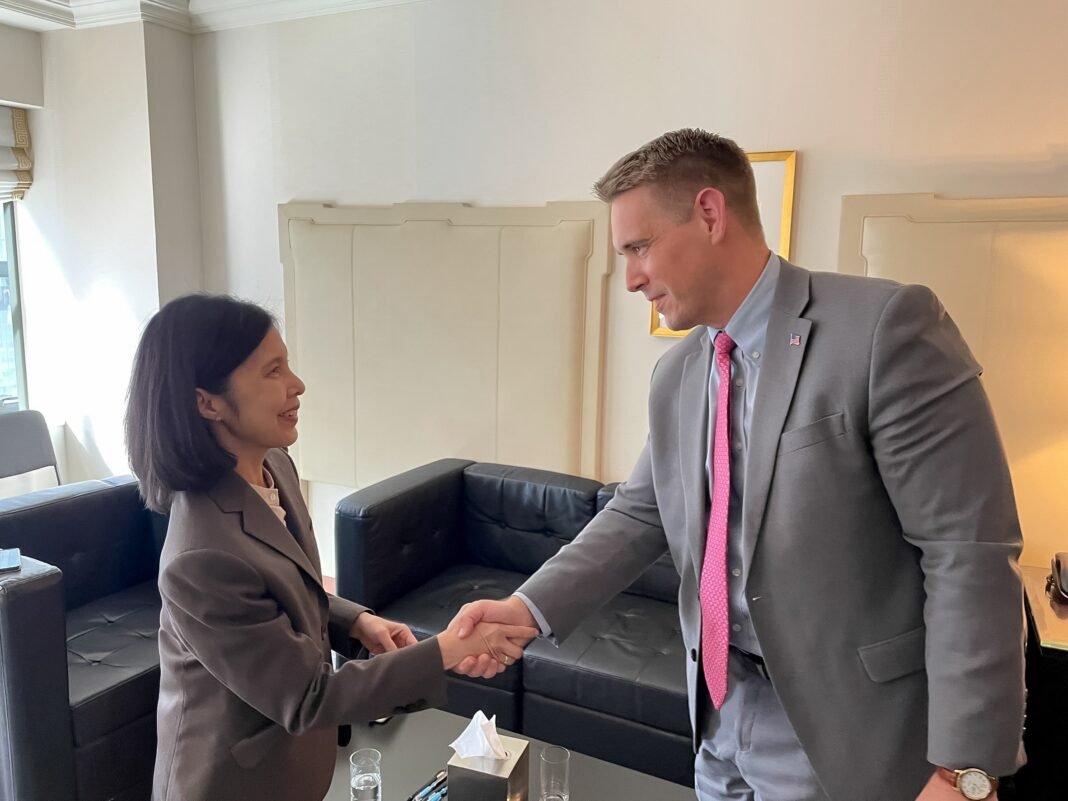 Thai Minister Meets US Envoy to Discuss Online Scams Thai Minister Meets US Envoy to Discuss Online Scams