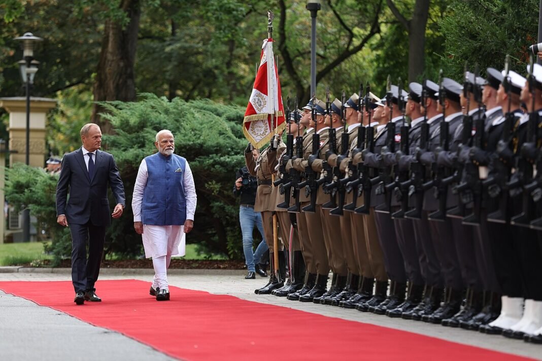 Tusk Visits India to Strengthen Strategic Partnership