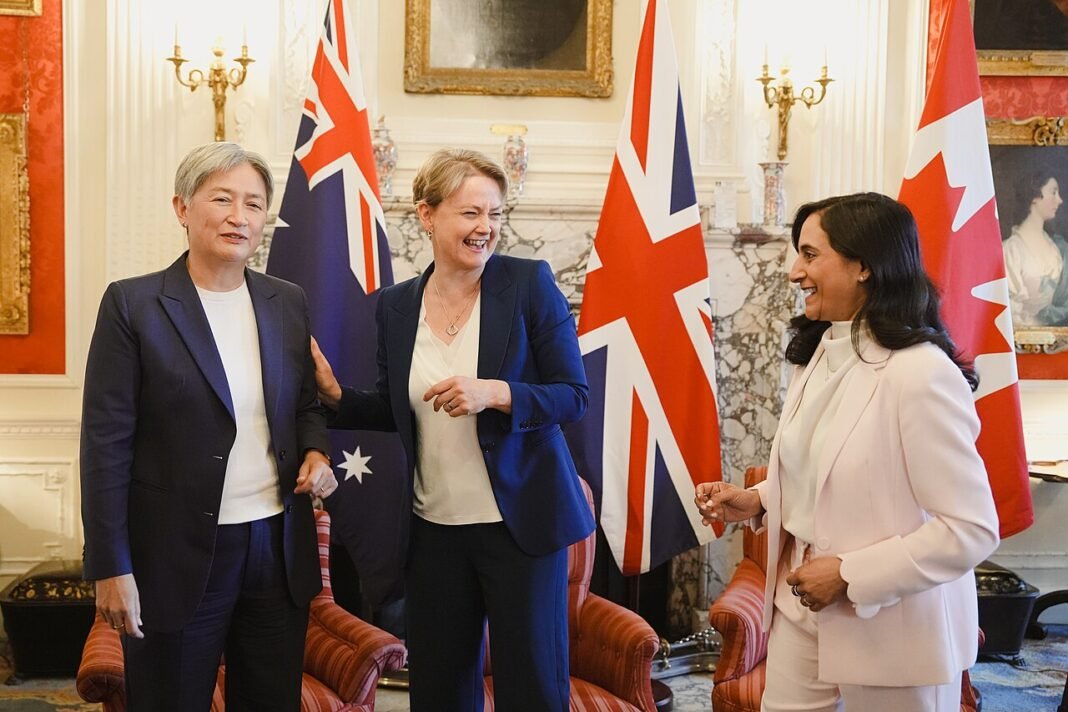 Anand Hosts Trio to Discuss Pathways to Peace Anand Hosts Trio to Discuss Pathways to Peace