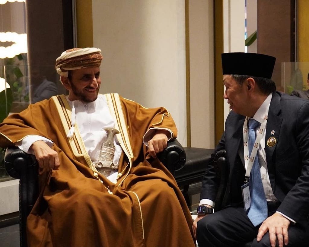 Alharthy Meets with Uzbekistan, Iraq, Bangladesh, Kyrgyzstan, Tajikistan Officials