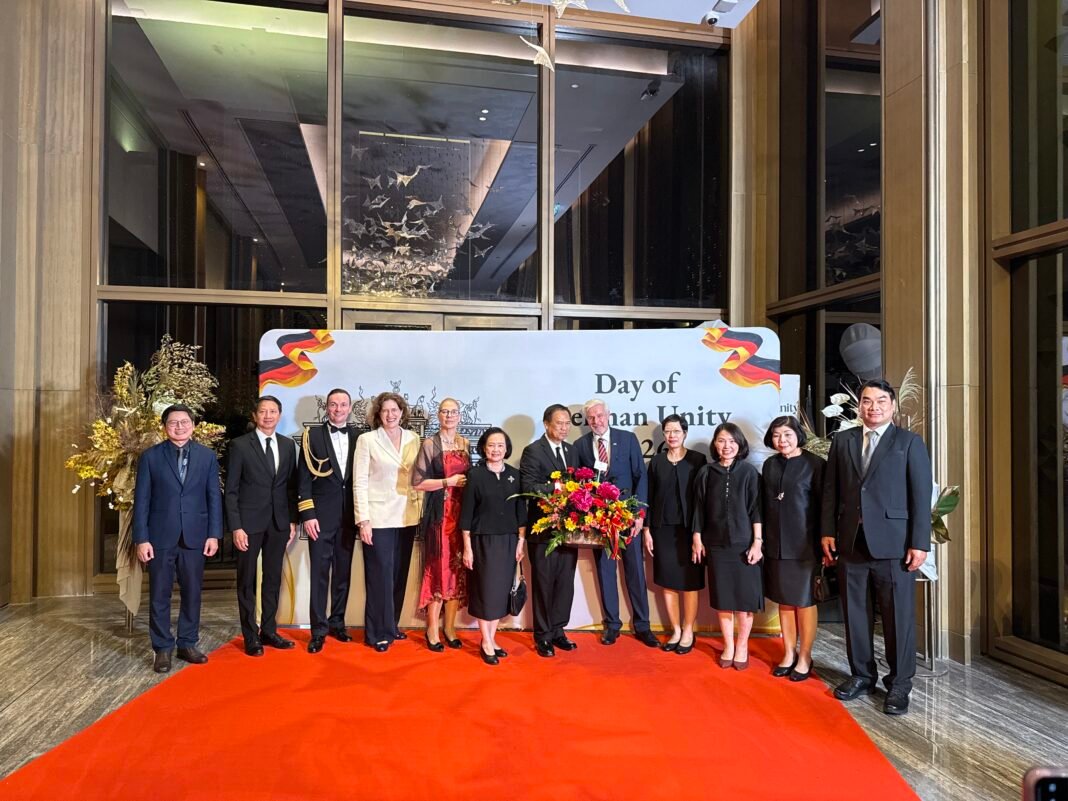 Thai Vice Minister Attends German Unity Reception Thai Vice Minister Attends German Unity Reception