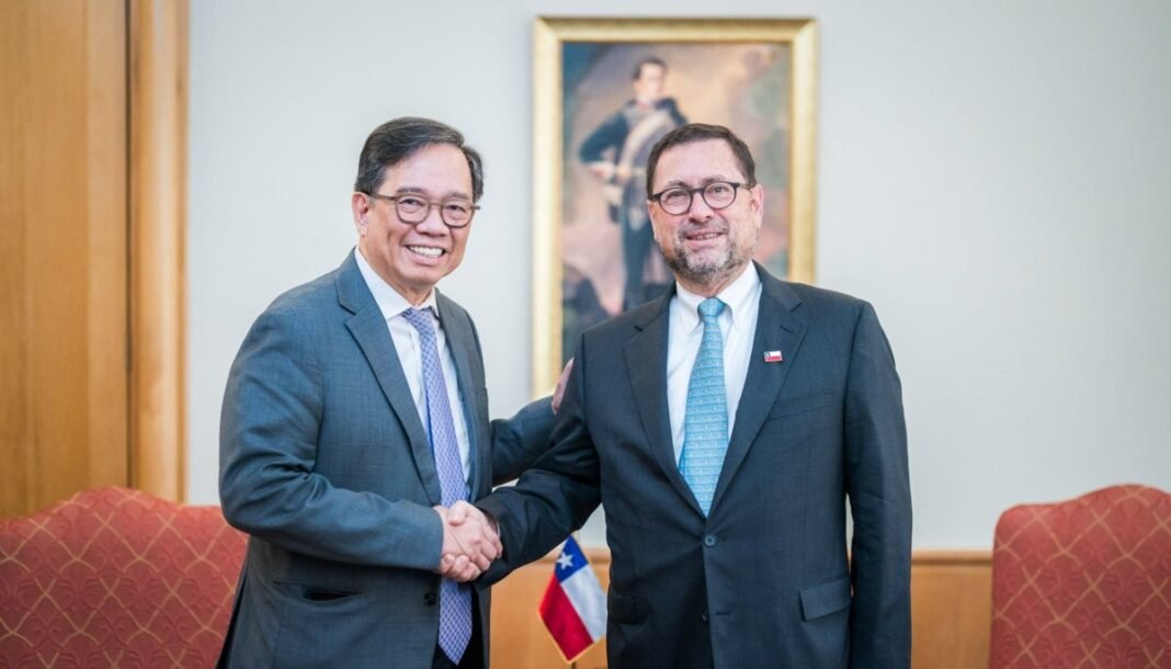Minister Pérez Mackenna Meets with Herrera-Lim to Discuss Trade and RCEP Minister Pérez Mackenna Meets with Herrera-Lim to Discuss Trade and RCEP