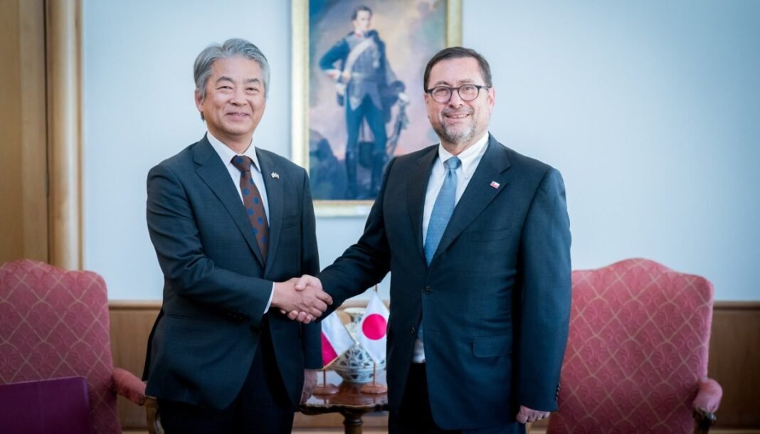 Minister Meets Envoy to Discuss Rail Funding Minister Meets Envoy to Discuss Rail Funding