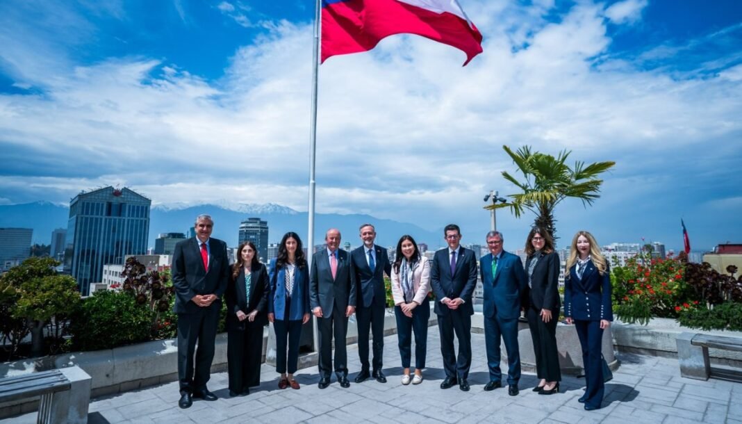 Chile’s Torres Meets with Turkish Envoy on Bilateral Ties