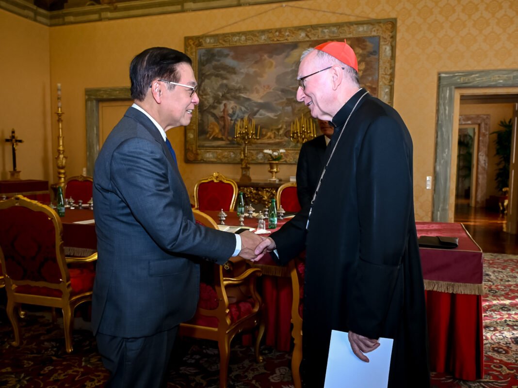 Deputy Prime Minister and Foreign Minister Meets with Secretary of State of the Holy See Deputy Prime Minister and Foreign Minister Meets with Secretary of State of the Holy See