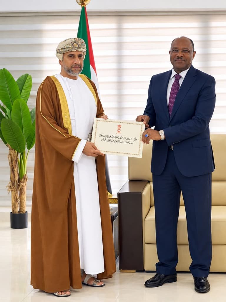 Minister Meets Envoy to Discuss Rail Funding Minister Meets Envoy to Discuss Rail Funding