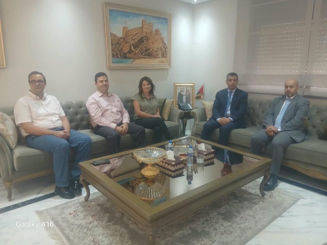 Oman Ambassador Meets Tunisian Pharmaceutical Executives