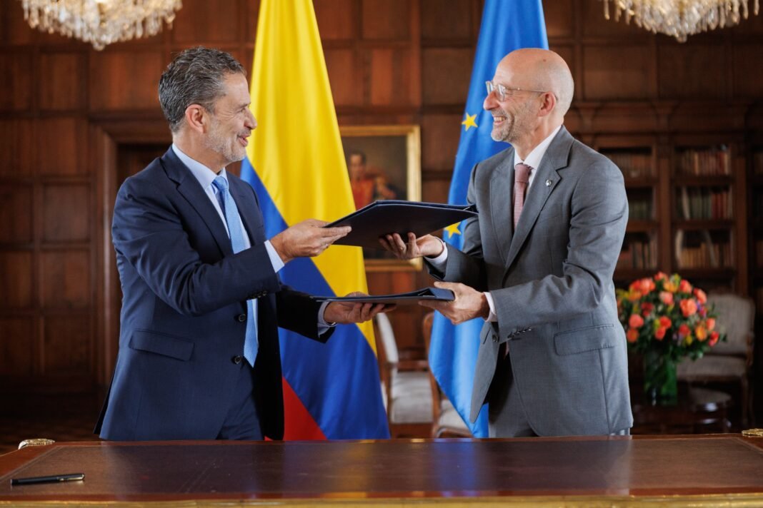 Bula Escobar and Roudié Sign Agreement on Diplomatic Family Welfare
