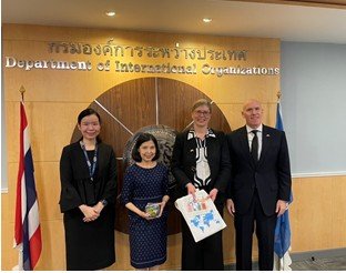 Thailand and Australia Discuss Weapons Control