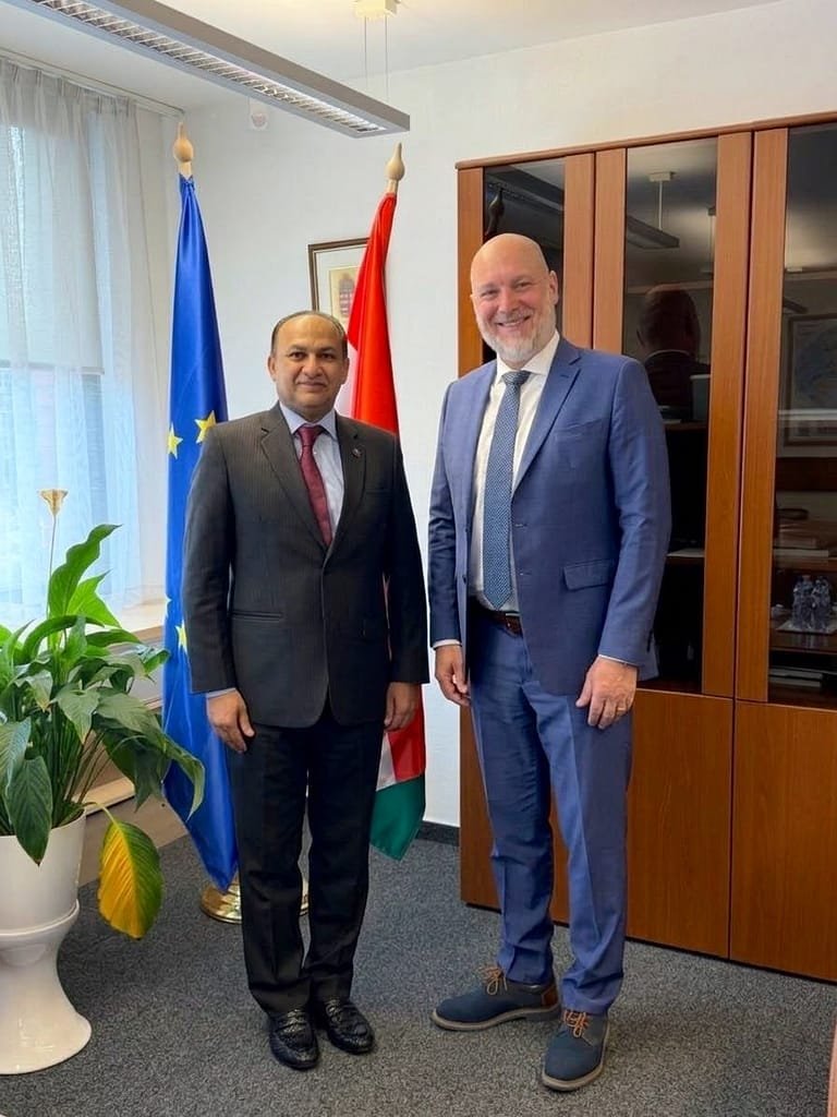 Oman Meets with Hungarian Deputy State Secretary Oman Meets with Hungarian Deputy State Secretary